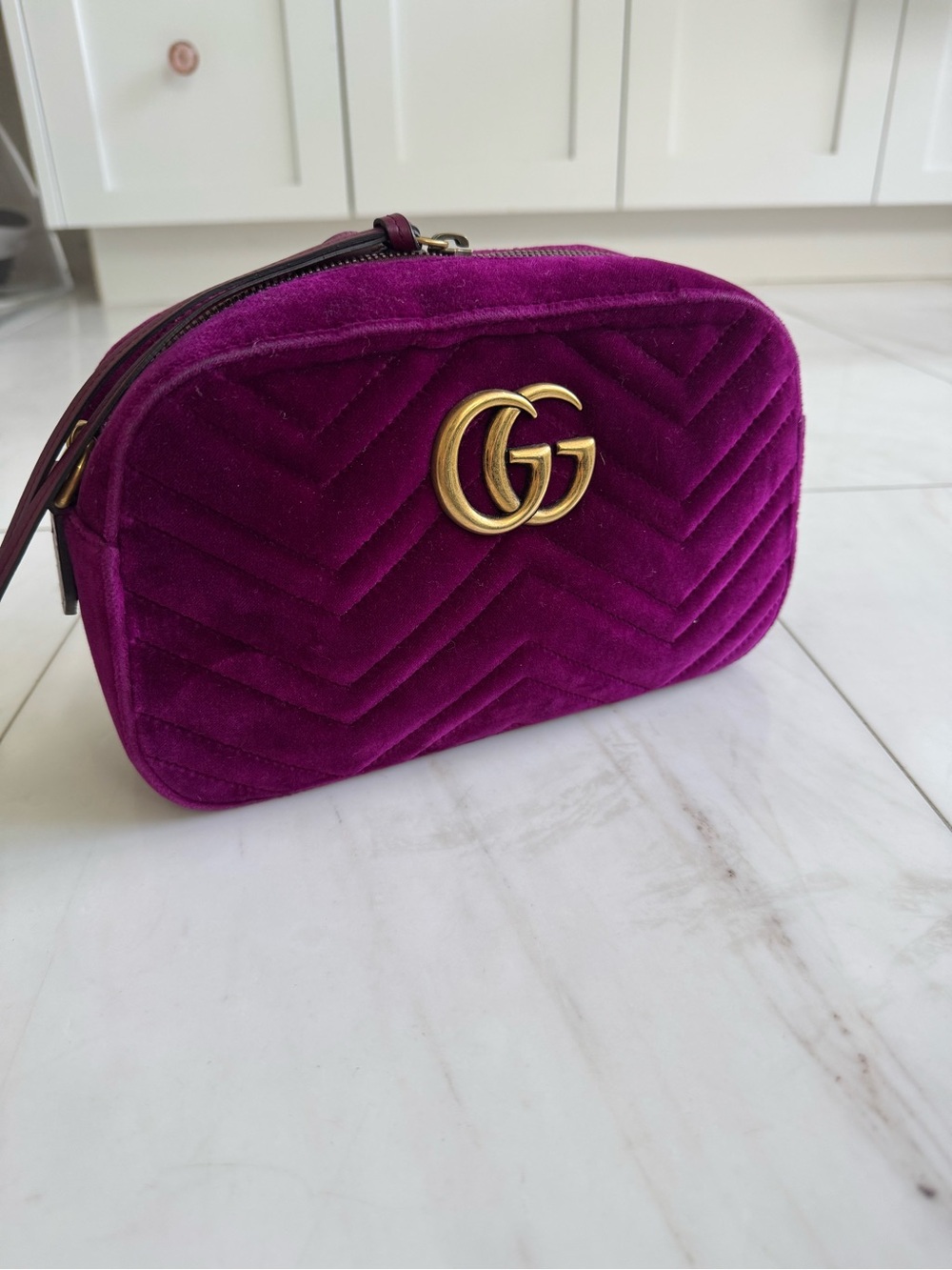 Gucci Fuchsia Velvet GG Quilted Crossbody Pouch